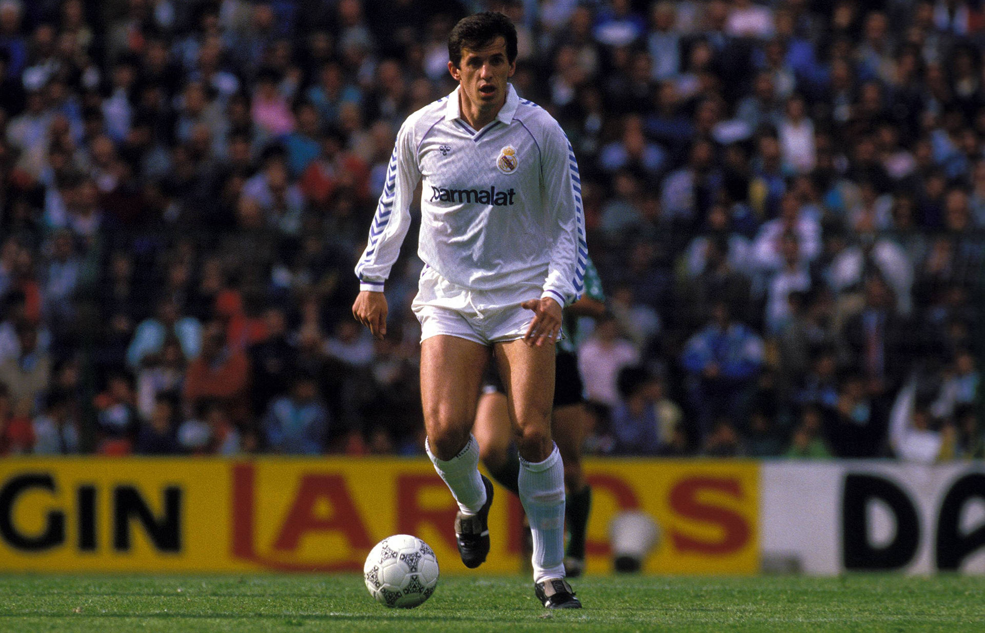 Milan Jankovic of Real Madrid on the ball football men's Primera Division 1988/1989