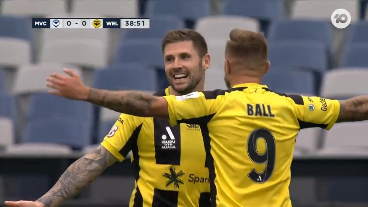 GOAL: Hooper - Former Celtic man finds the opener for the Nix | FFA Cup