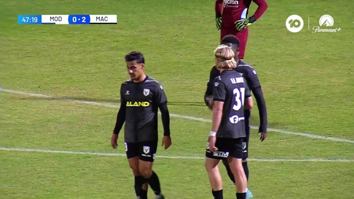 GOAL: Lachlan Rose makes it two just before the half | Modbury Jets v Macarthur FC