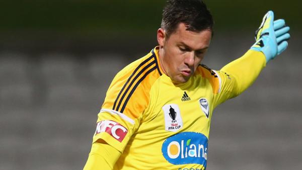 Danny Vukovic in action for Melbourne Victory against Rockdale City Suns.